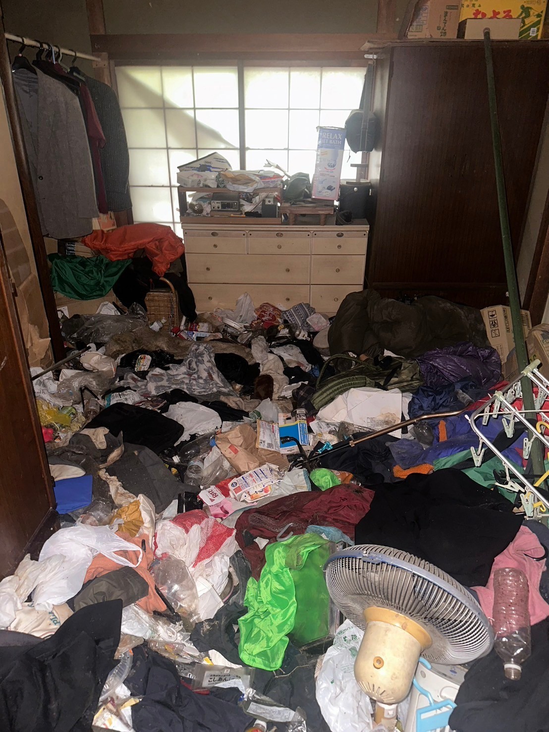 豊橋市ゴミ屋敷清掃・作業前