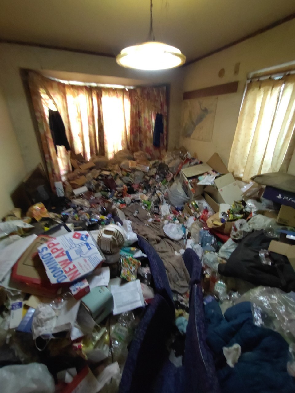碧南市ゴミ屋敷清掃・作業前