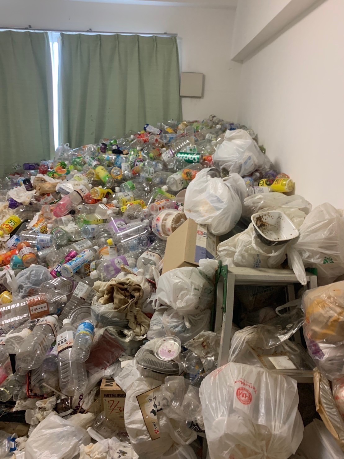 鈴鹿市ゴミ屋敷清掃